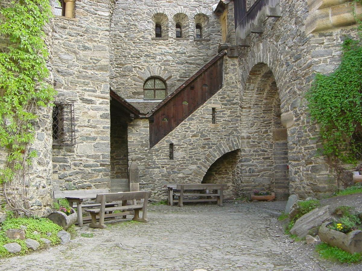 Burg Finstergrun Vandrehjem Ramingstein Eksteriør billede